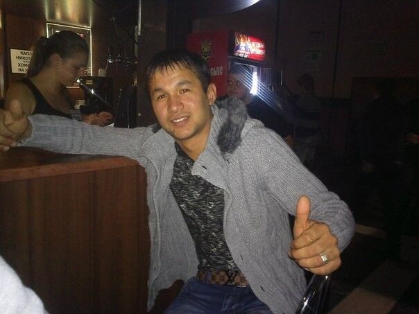  ,   Ilyosbek, 34 ,   ,   , c 