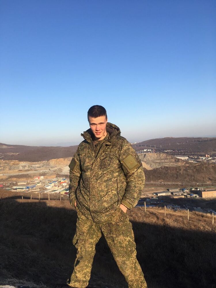  33024148   , 26 ,    -