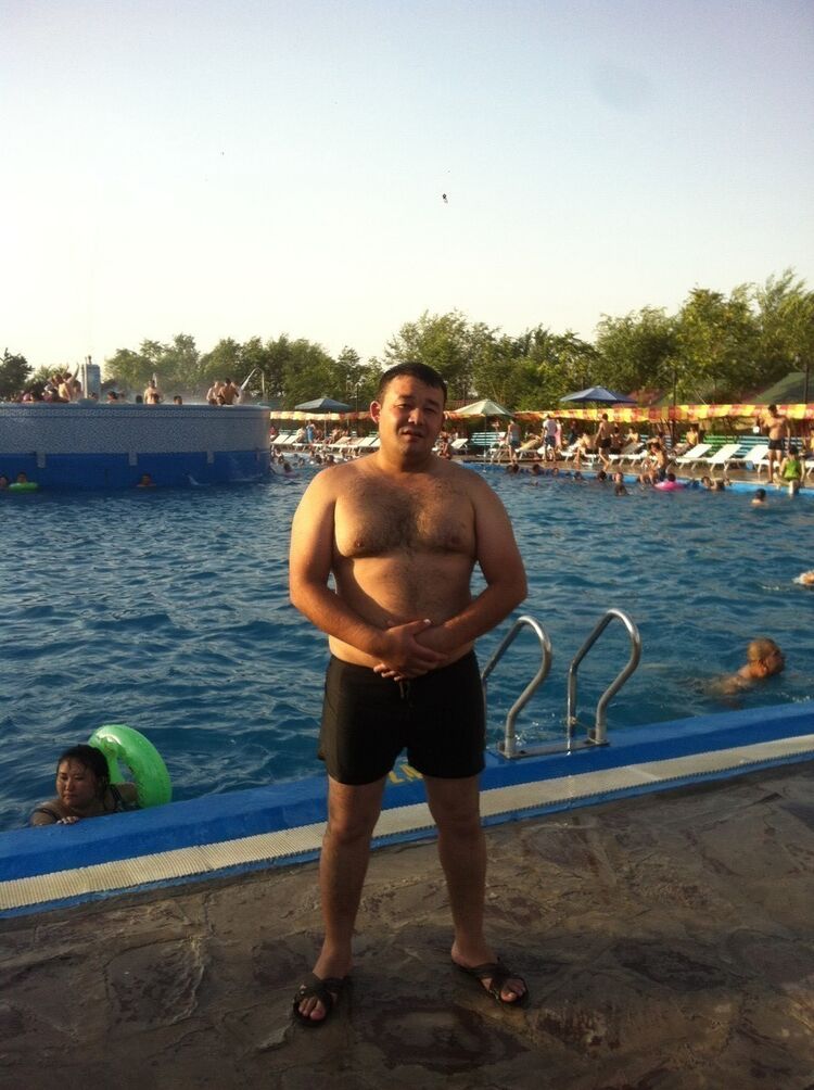  4552198  Sayat, 38 ,    