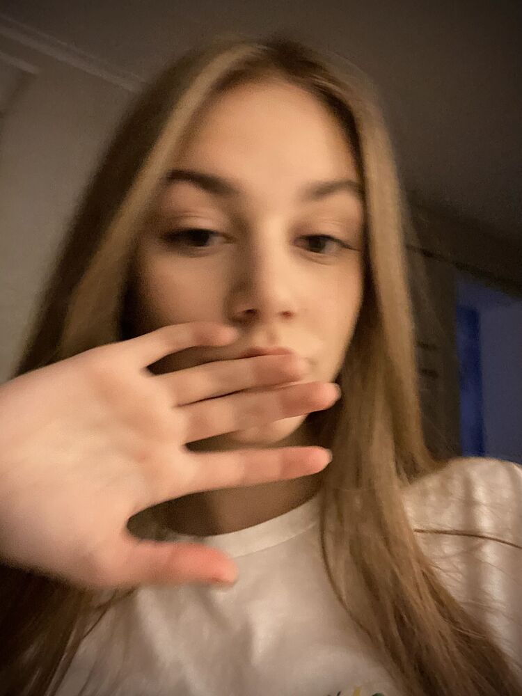  44560648  , 19 ,    