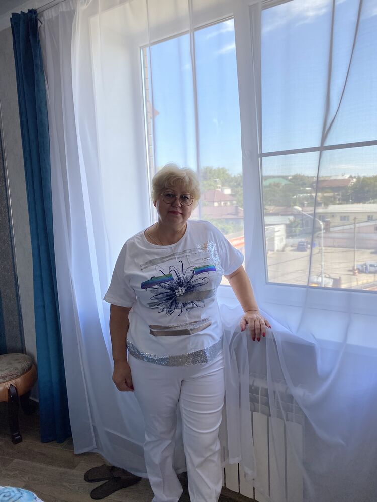  ,   Elena, 60 ,   c , 