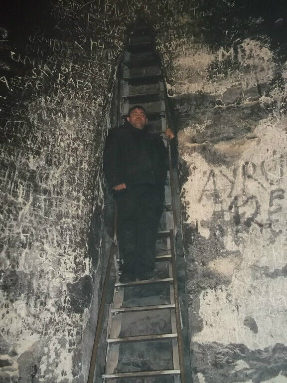  31786638  , 47 ,    --