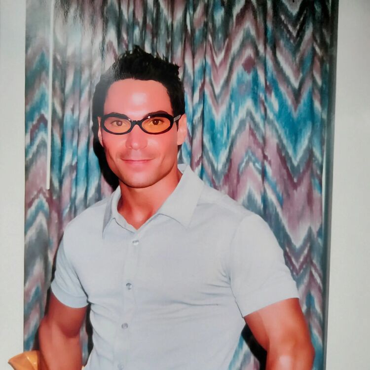 ���������� ������, ���� ������� Yannis, 41 ���, ������������ ��� ������, ����� � ���������