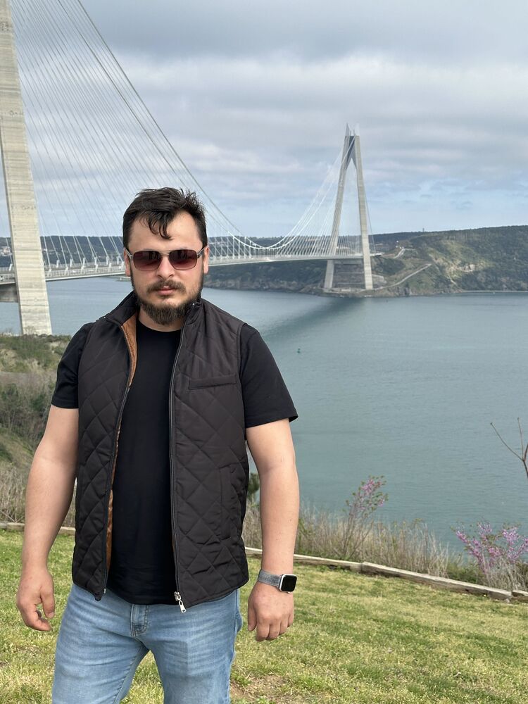  ,   Ahmet, 32 ,   ,   , c , 