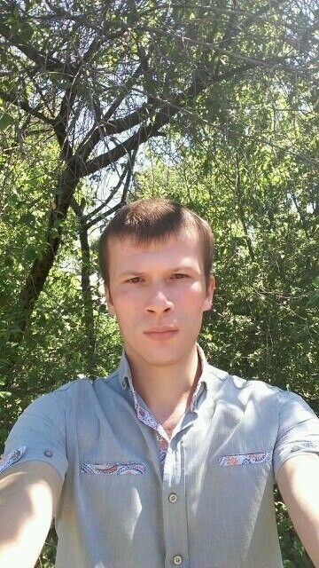  ,   Macho, 34 ,   