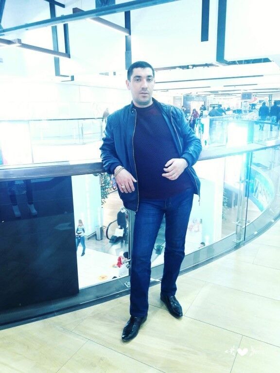  ,   Armen, 38 ,   ,   , c 