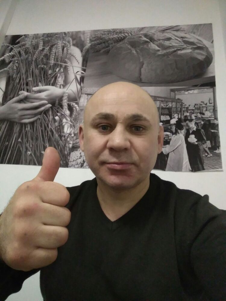  ,   Viktor, 54 ,   ,   , c 