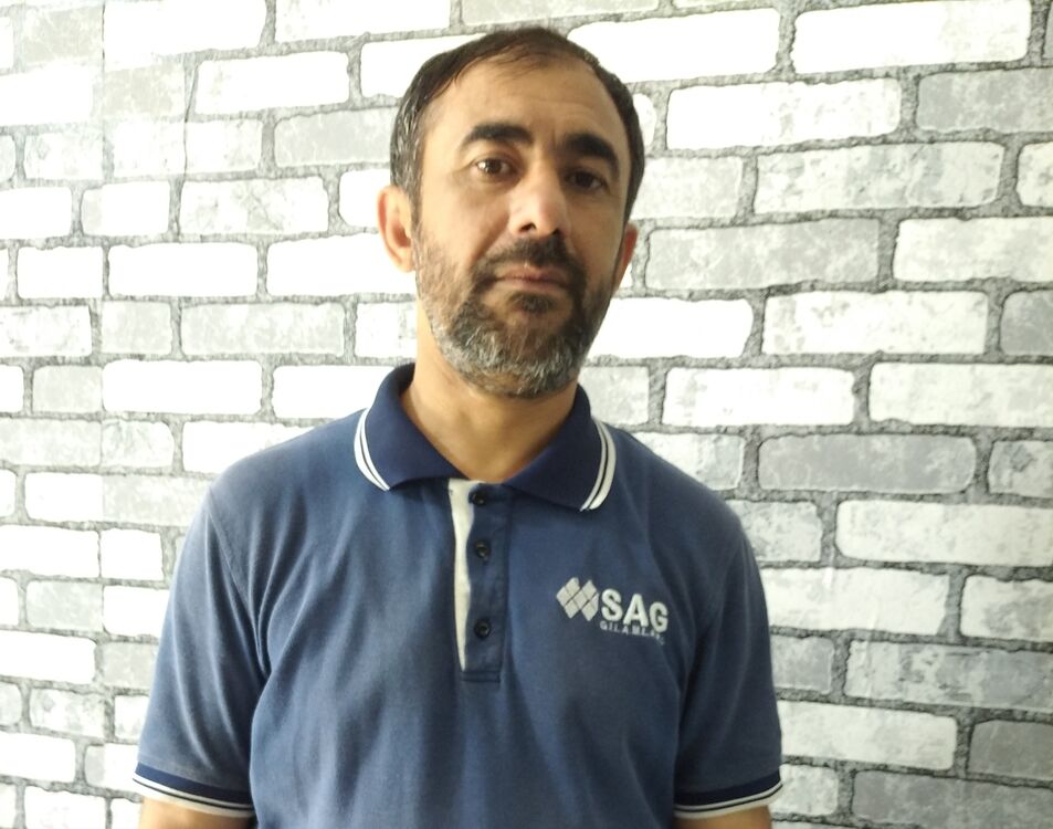  43992298  Rasad, 42 ,    