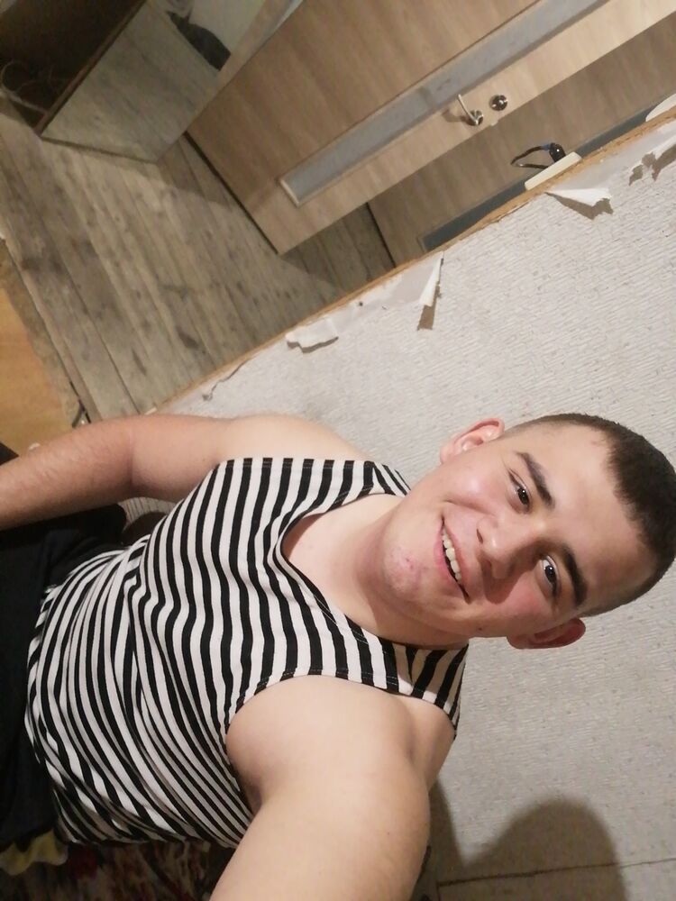  29086838  Vitaly, 24 ,    