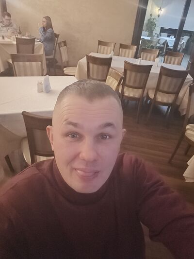  ,   Vladimir, 28 ,   ,   