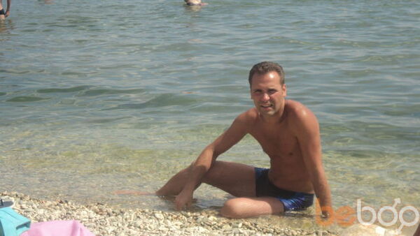  ,   Oskar, 40 ,   