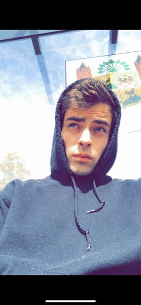  ,   Elias, 24 ,   ,   