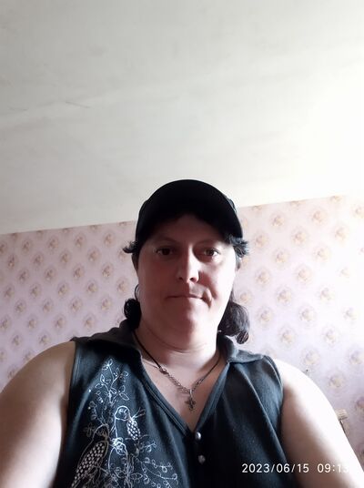  ,   Maria, 44 ,   c 