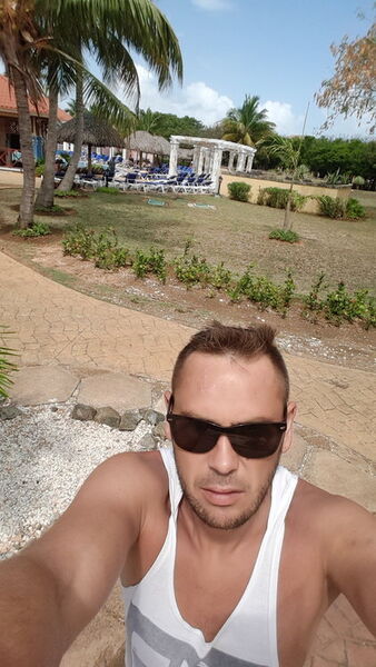  ,   Alex, 40 ,   ,   