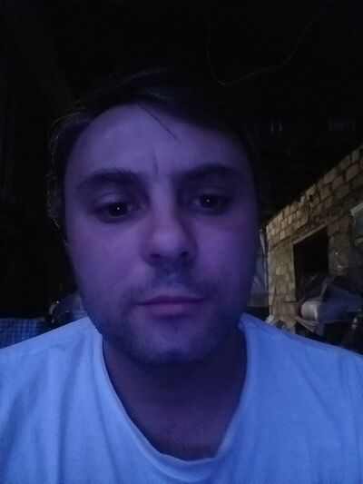  ,   Victor, 37 ,   ,   , c 