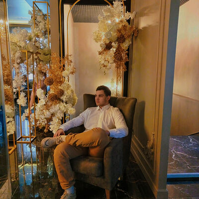  ,   Alexander, 22 ,  