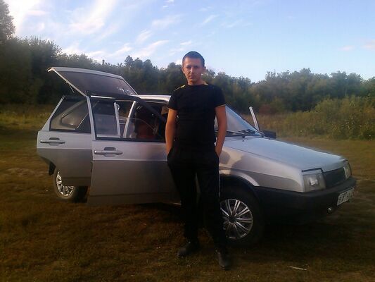  ,   Sergey, 33 ,   