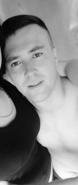  ,   Alex, 32 ,   ,   