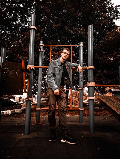  ,   Pavel, 22 ,   ,   