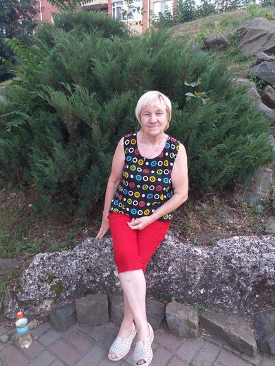  ,   Lyubov, 62 ,   c 