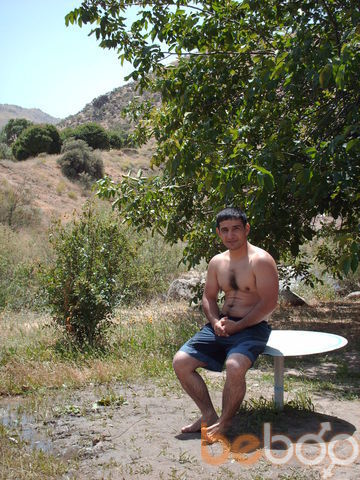  ,   Oskar, 46 ,   