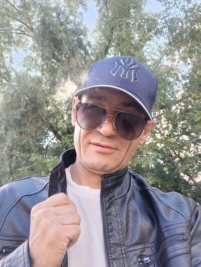  ,   Viorel, 45 ,   ,   