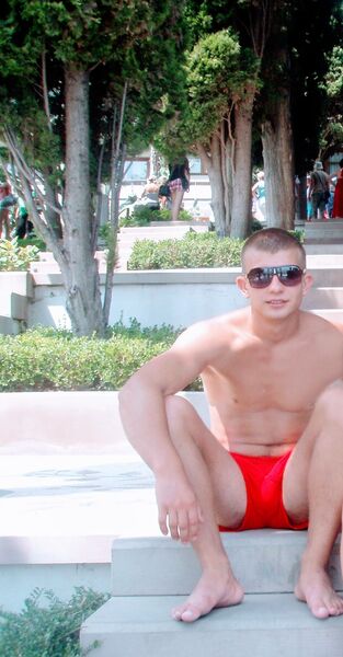  ,   Vladimir, 33 ,   ,   
