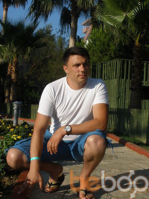  ,   Ghena, 40 ,  