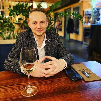  ,   Daniil, 27 ,   ,   