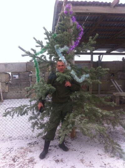  ,   Ivan, 44 ,  