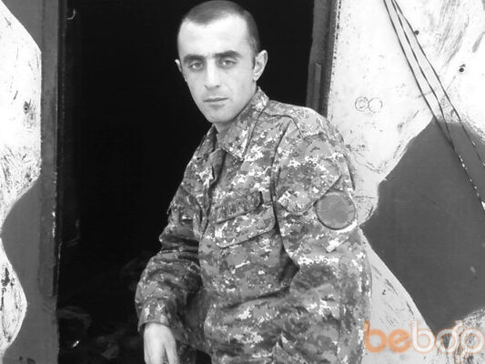  ,   Artur, 44 ,   