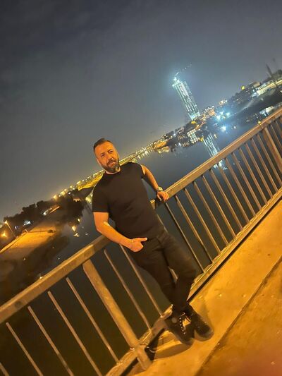  ,   Nice man, 42 ,   ,   