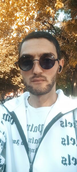  ,   Narek, 33 ,   ,   