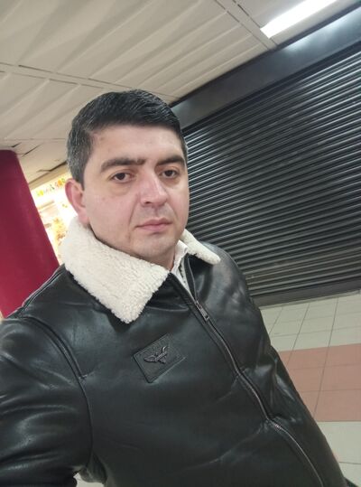  ,   Sultan, 39 ,   ,   