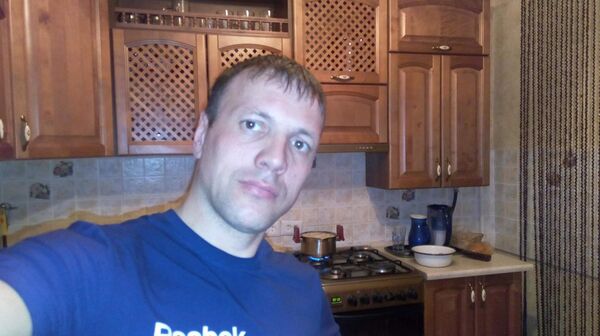  ,   Mikhail, 24 ,   ,   , c , 