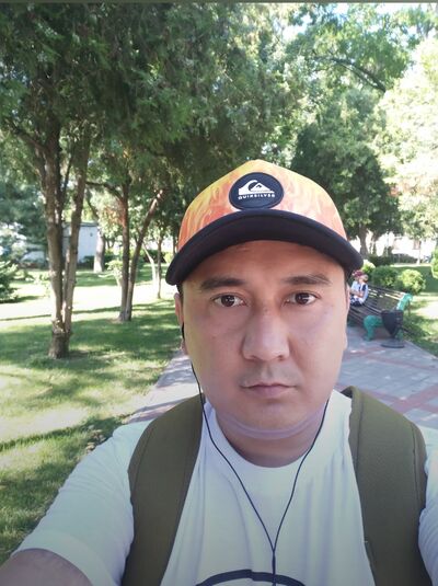  ,   Maxim, 38 ,   ,   , c 