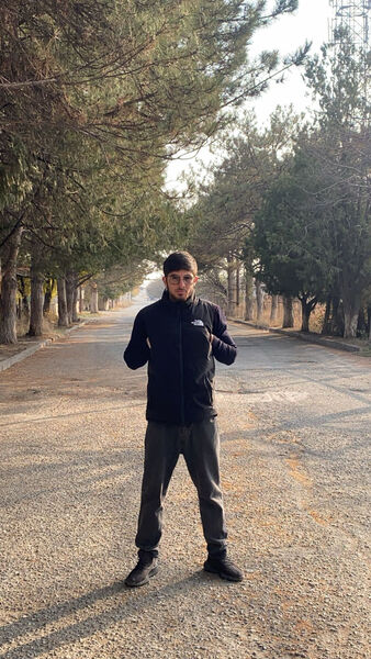  ,   Artur, 19 ,   ,   