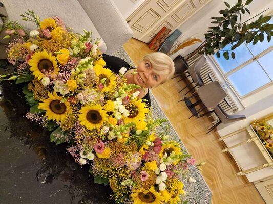  ,   Tatiana, 57 ,     , c 