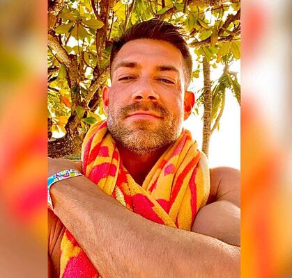  ,   Leo, 41 ,   ,   , c , 