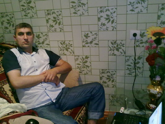  ,   Samir, 46 ,   