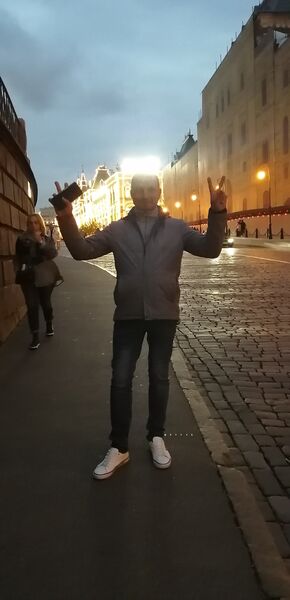  ,   Dima, 40 ,   ,   