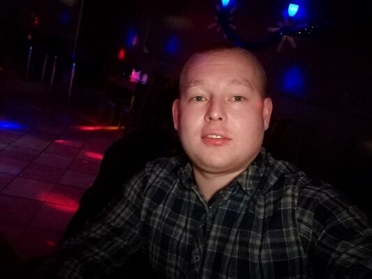  ,   Viktor, 31 ,   ,   , c 