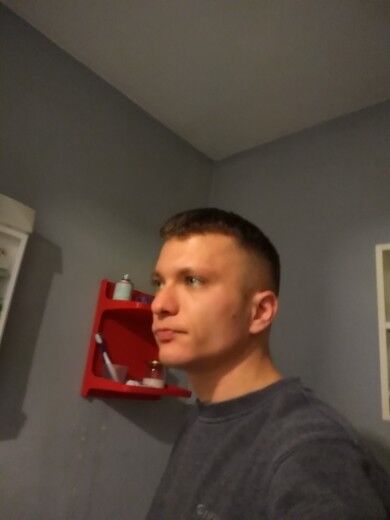  ,   Patryk, 32 ,   