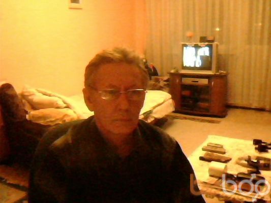  ,   Nik, 61 ,  