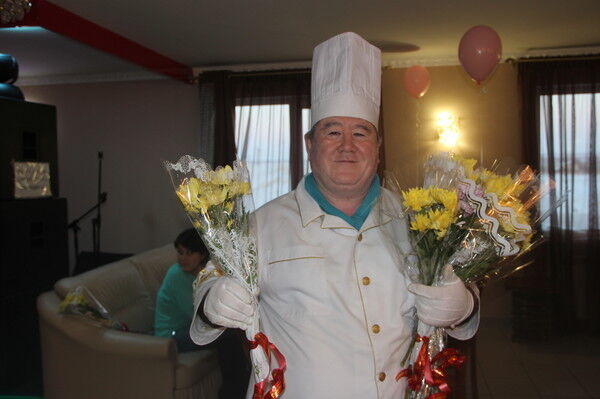  ,   Muminjon, 60 ,   