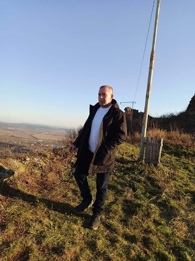  Trutnov,   , 47 ,   c 