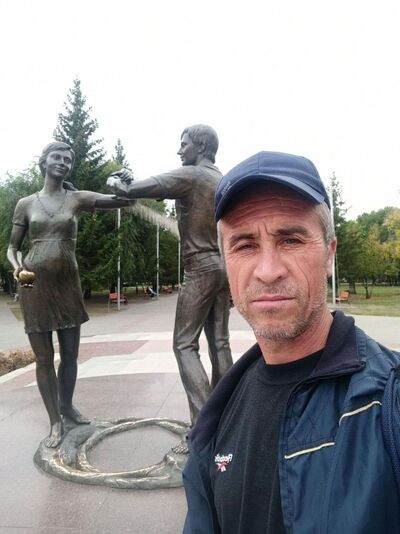  ,   Akmal, 48 ,     , c 