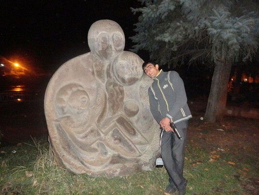  ,   Narek, 31 ,   ,   , c 