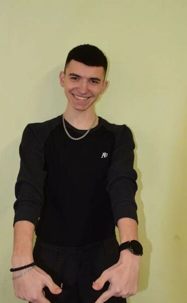  ,   Dima, 18 ,   ,   