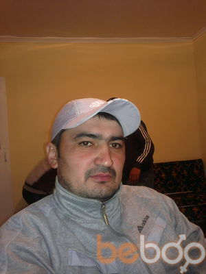  ,   Jaha, 42 ,  